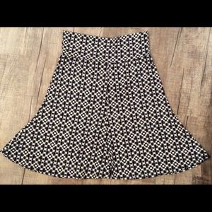Max Studio Medium Elastic BlackWhite Skater Skirt